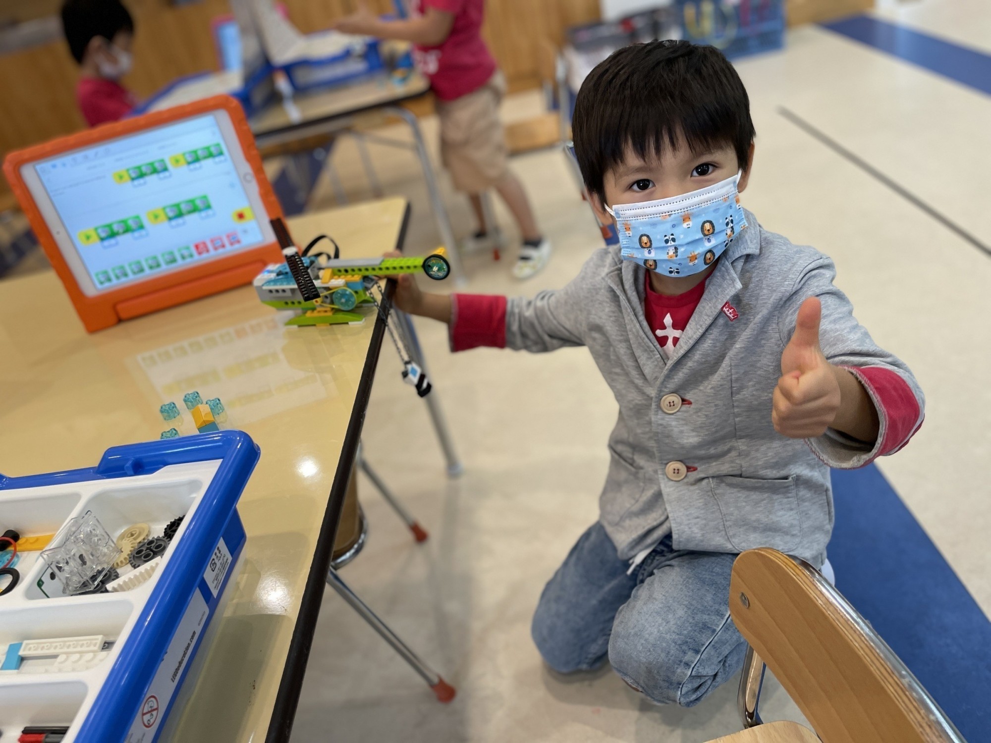GG Tech - 幼児＆小学生 - 英語を通してプログラミングを学べる教室